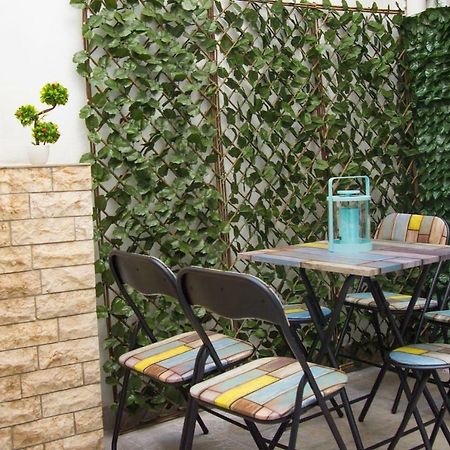 Cozy Apartment Near Monastiraki Atene Esterno foto