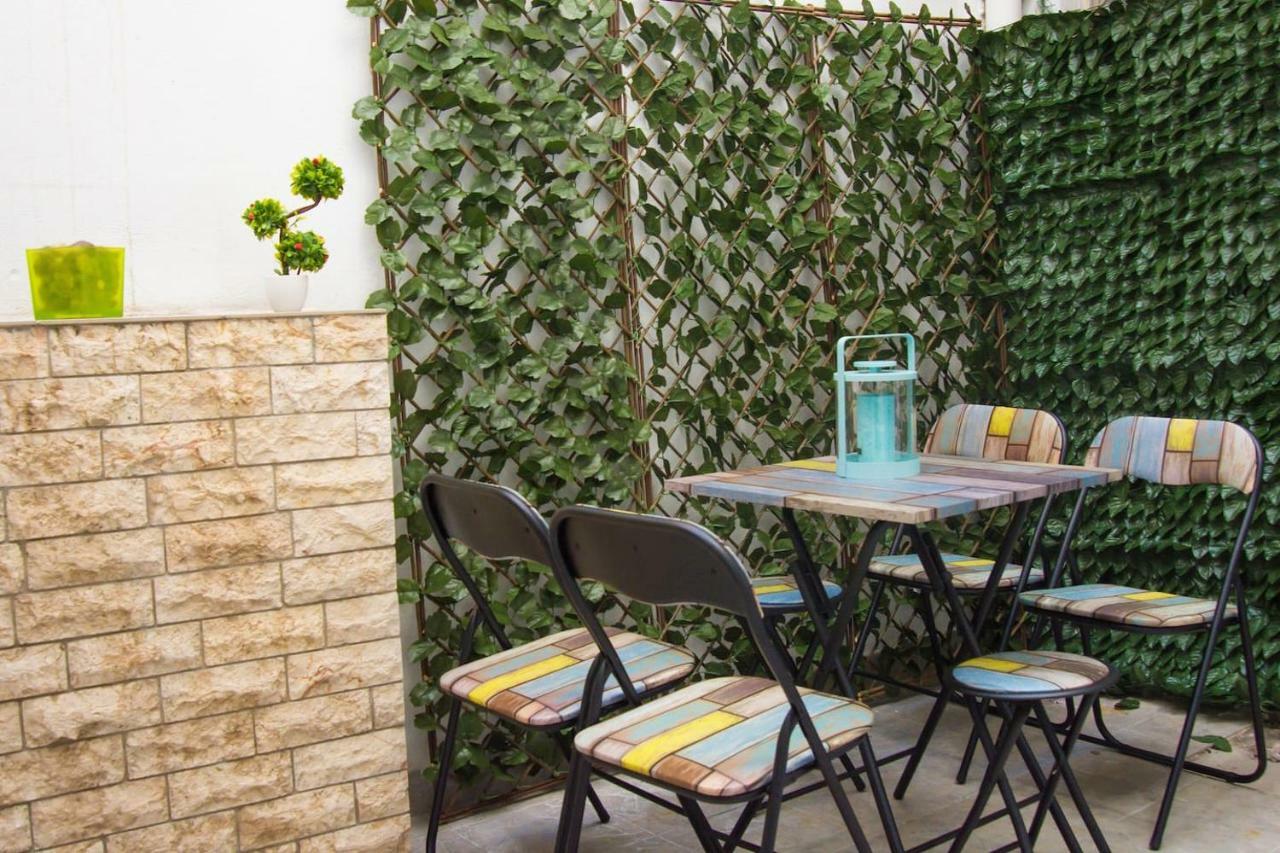 Cozy Apartment Near Monastiraki Atene Esterno foto